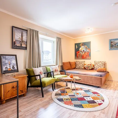 Familien Deluxe Fuer 5-6 Personen Mutters - Lägenhet *