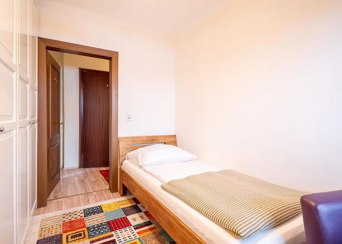 Lägenhet Familien Apartment Deluxe Fuer 5-6 Personen Mutters - Innsbruck